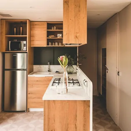 Kemp Mobil Avec Terrasse - 3 Chambres, Cuisine Equipee - Api-1-52-1179